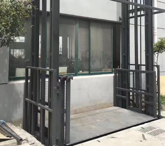 山东导轨式施工升降机助力民生工程提速增效